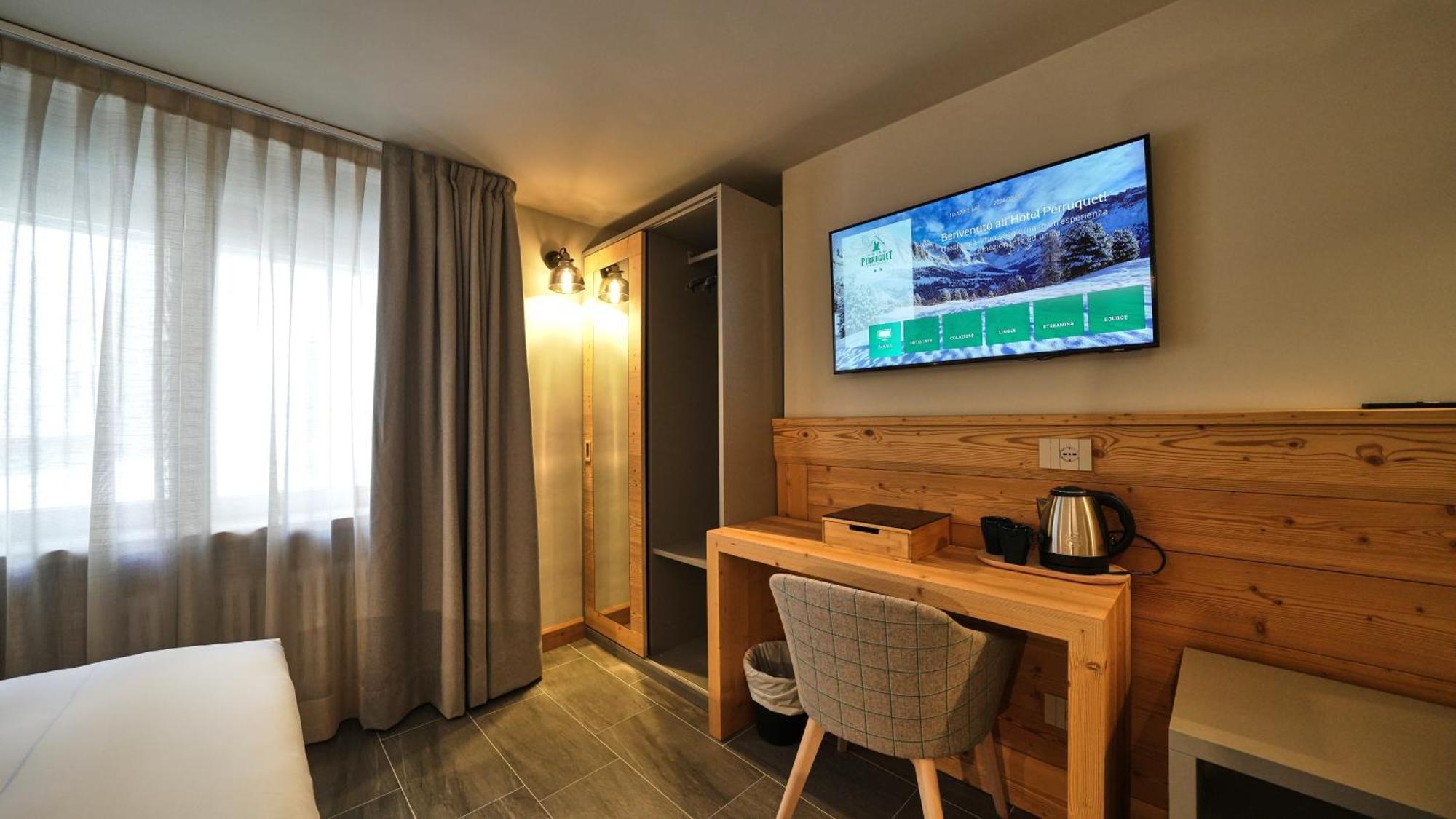 Hotel Perruquet Бройл-Червиня Екстериор снимка