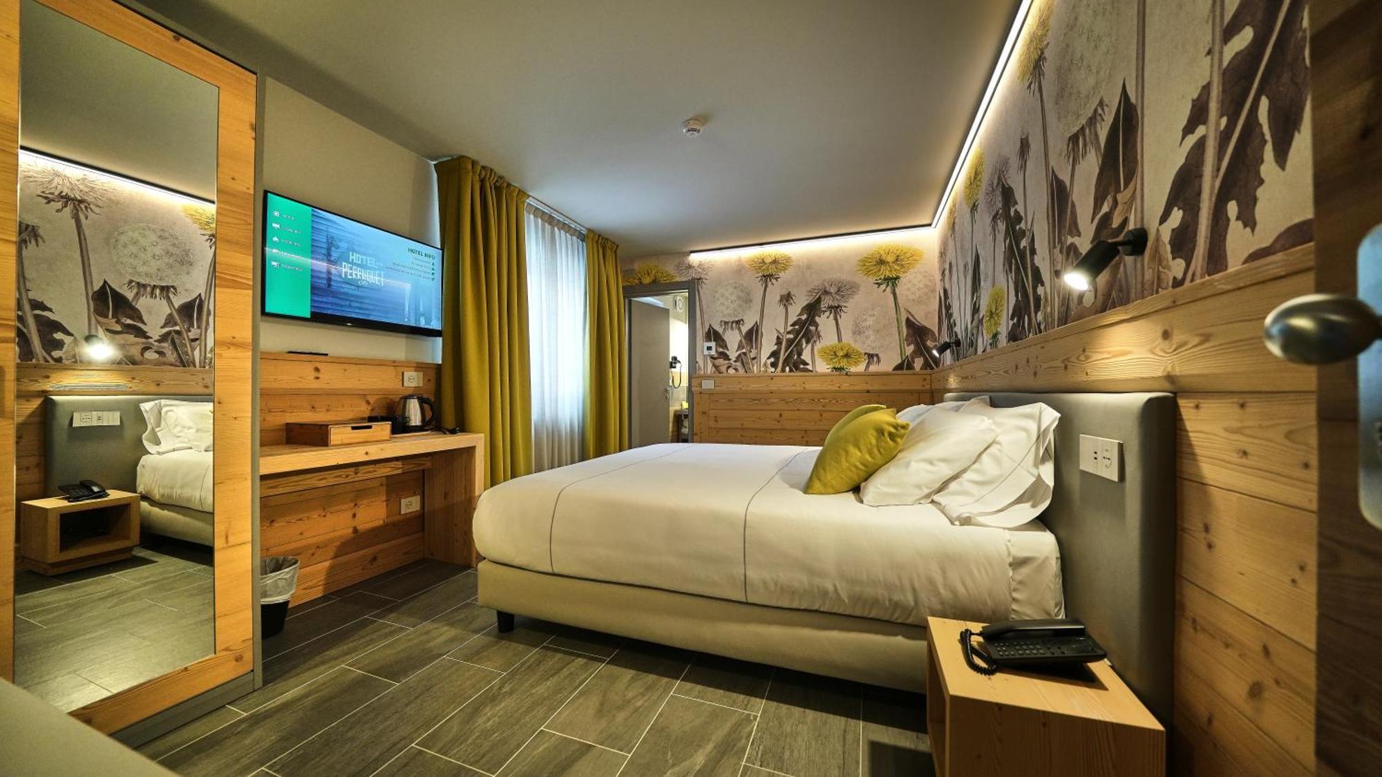Hotel Perruquet Бройл-Червиня Екстериор снимка