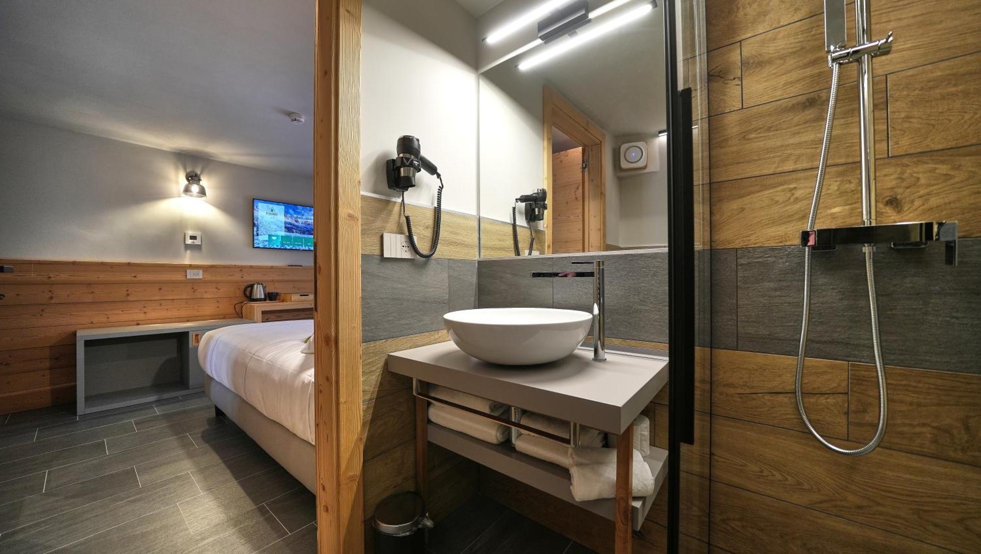 Hotel Perruquet Бройл-Червиня Екстериор снимка