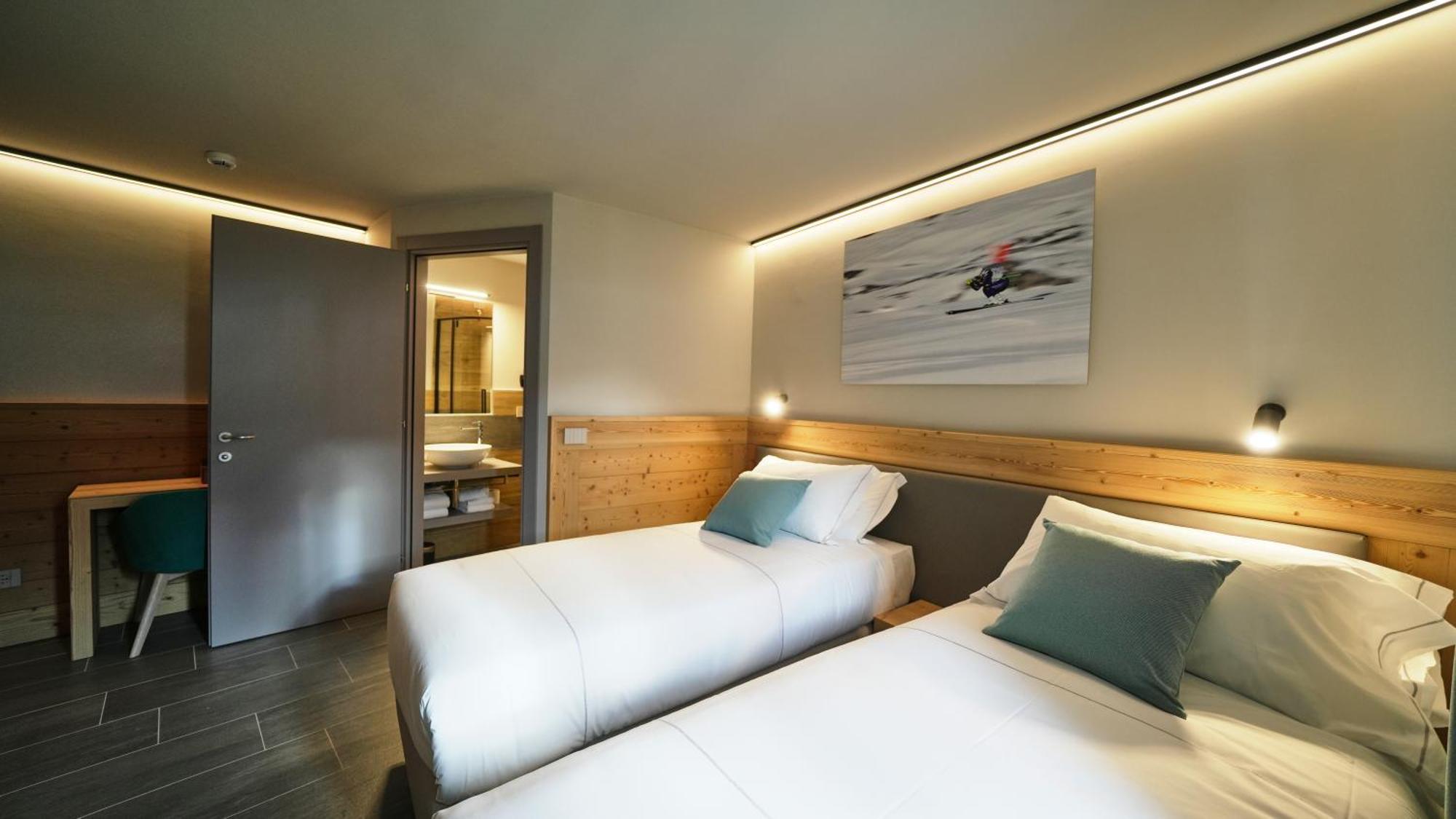 Hotel Perruquet Бройл-Червиня Екстериор снимка